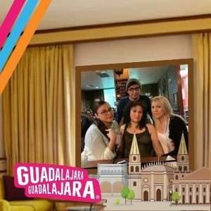 Meet your Posher, Ofelia